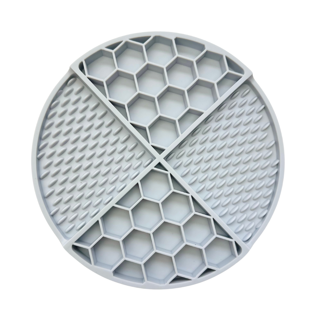 Coco & Pud Round non slip lick mat - Grey