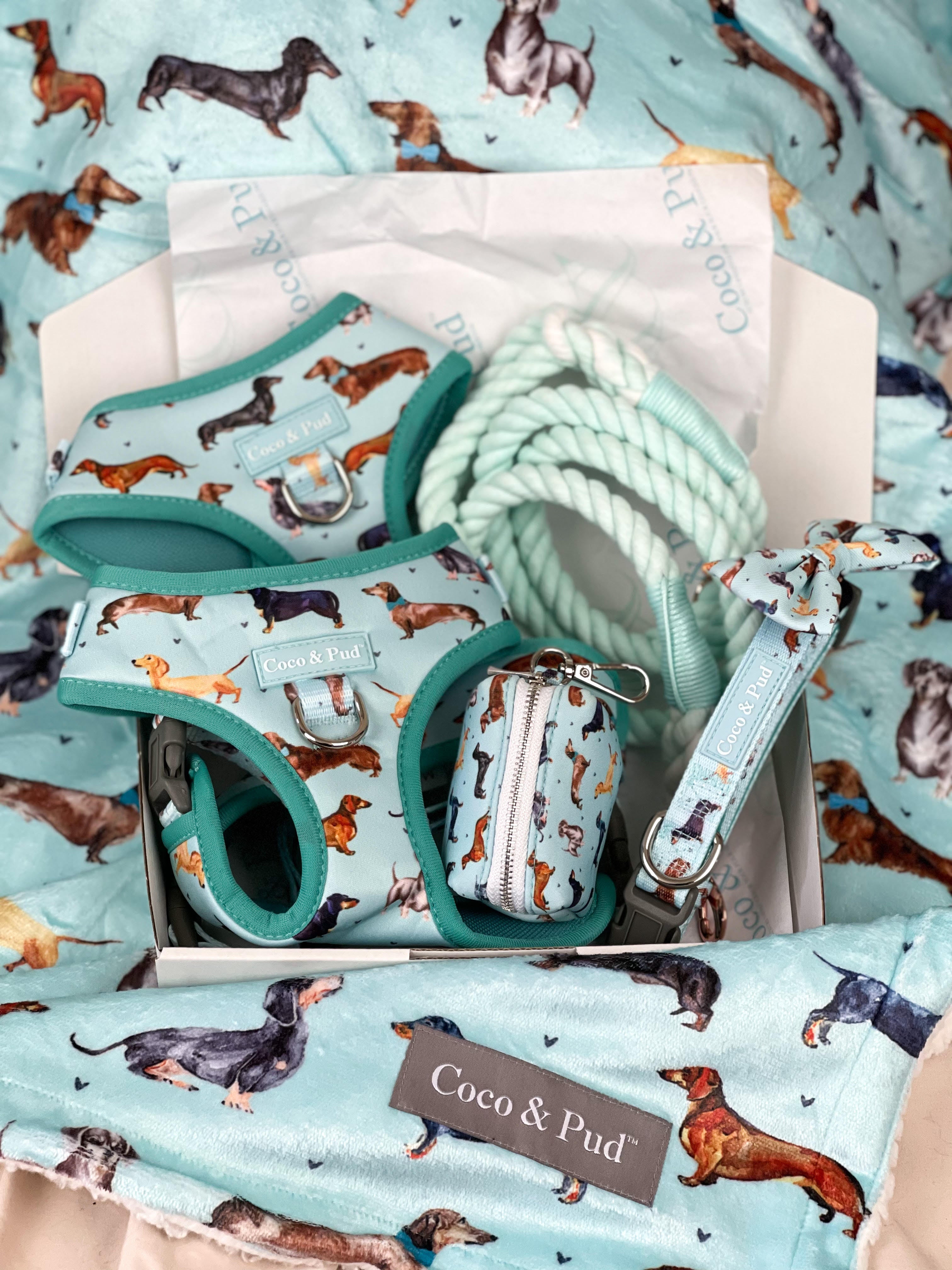 Doxie Love Luxe Blanket