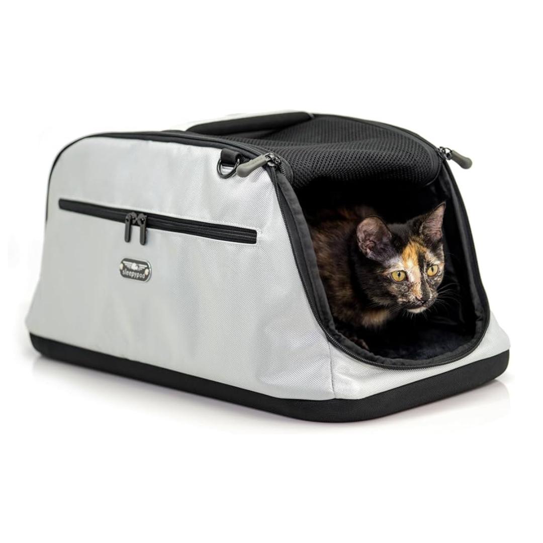 Coco & Pud Sleeypod Air Pet Carrier with cat inside - Glacier Silver